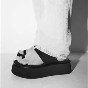 Zara 90’s Platform Sandals - Size 37